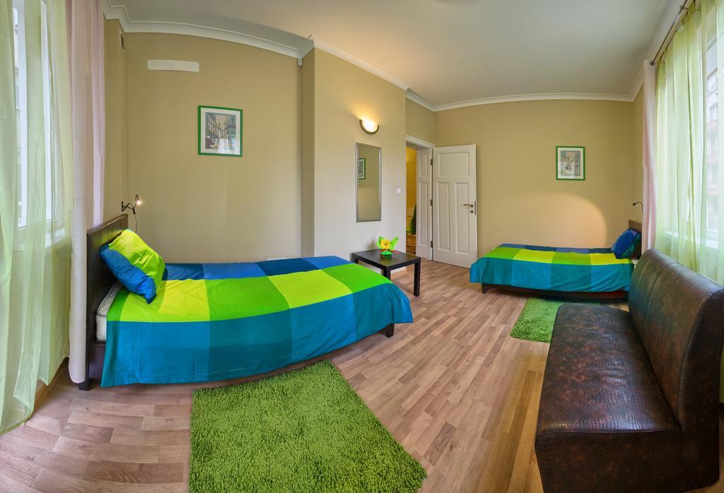 Guest House 32 โซเฟีย ภายนอก รูปภาพ